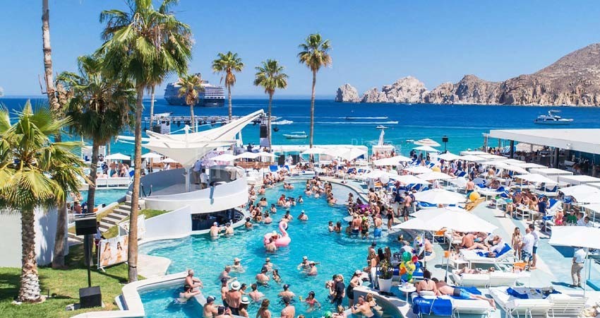 Estiman llegada de 47 mil estudiantes por Spring Break Los Cabos Estiman llegada de 47 mil estudiantes por Spring Break Los Cabos