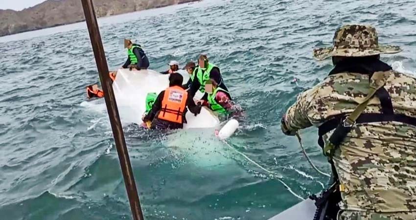 Marina rescata a once turistas al sureste de la Isla Santa Margarita