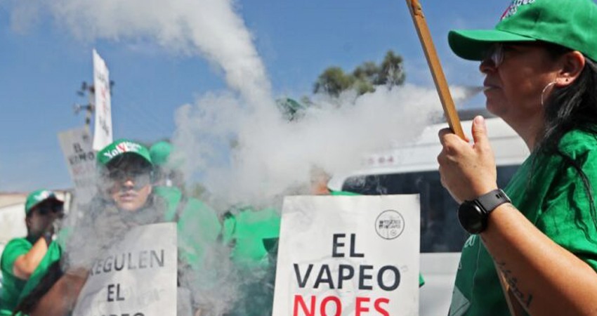 Protestan contra reforma de AMLO que prohibe vapeadores