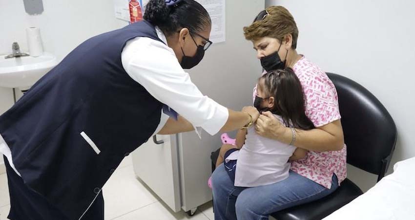 Concluye este mes de marzo campaña de vacunación contra la influenza
