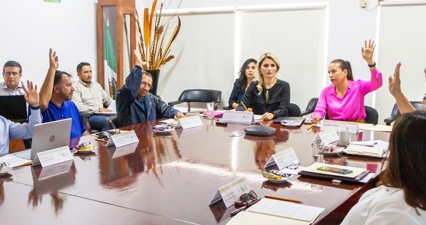 Aprueba Junta de Gobierno el nombramiento de la nueva titular del OOMSAPAS La Paz