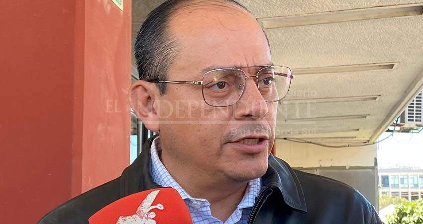 Oficial. Impugna regidor del PRI proceso interno y acusa injerencia del PAN Oficial. Impugna regidor del PRI proceso interno y acusa injerencia del PAN