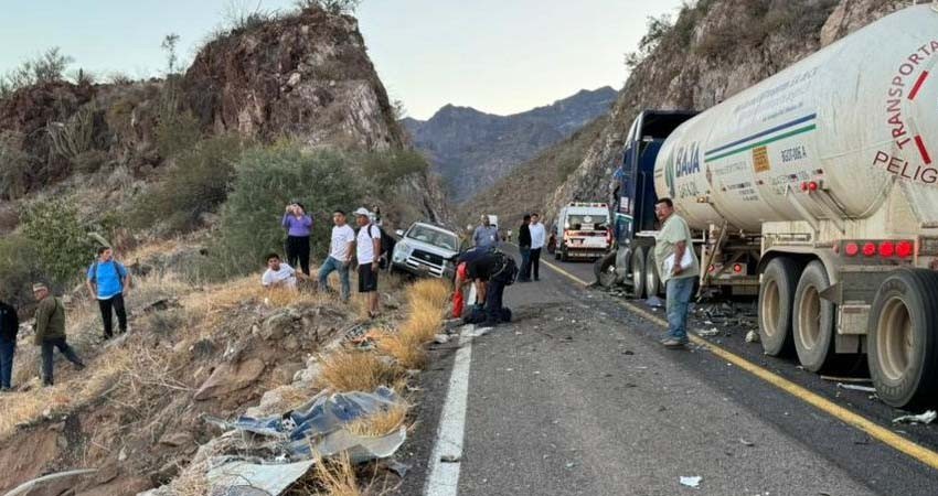 Coordina Mesa de Seguridad, evacuación y traslado de lesionados en accidente carretero en Loreto