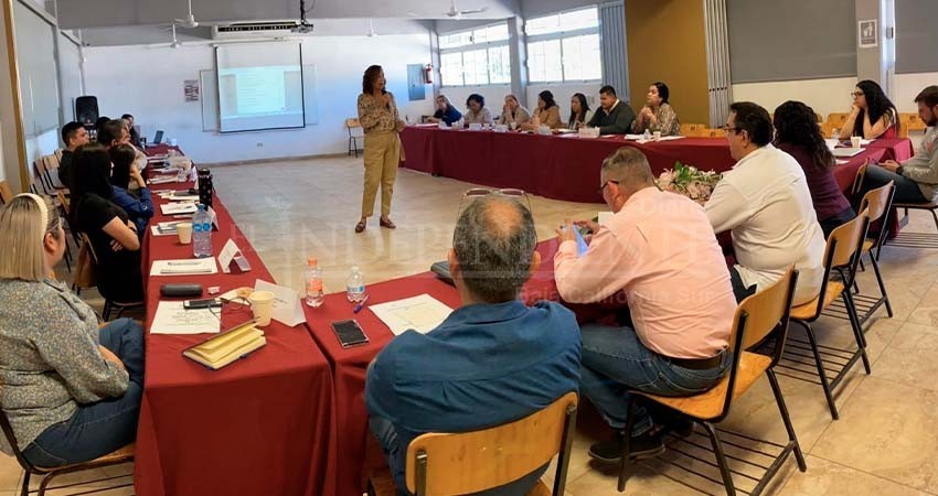 Capacitan a trabajadores y estudiantes, en temas de prevención del delito de trata Capacitan a trabajadores y estudiantes, en temas de prevención del delito de trata