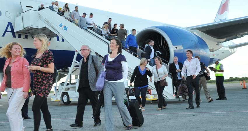 Cifra de pasajeros en vuelos internacionales crece 9.7% en primer bimestre