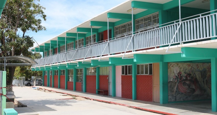 Por eclipse solar suspenden clases para este lunes en BCS