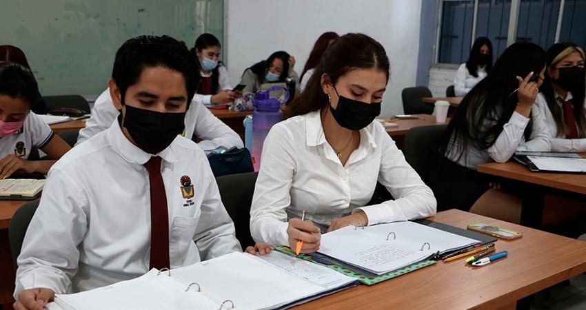 Ofertan escuelas normales de BCS espacios para el ciclo 2024-2025