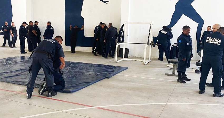 Evalúa academia de seguridad pública a policías municipales para su profesionalización