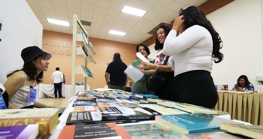 Invitan al 8vo Coloquio Universitario del Libro Sudcaliforniano