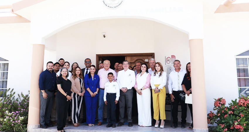 Recorren gobernador de BCS y gobernador infantil centro de convivencia familiar