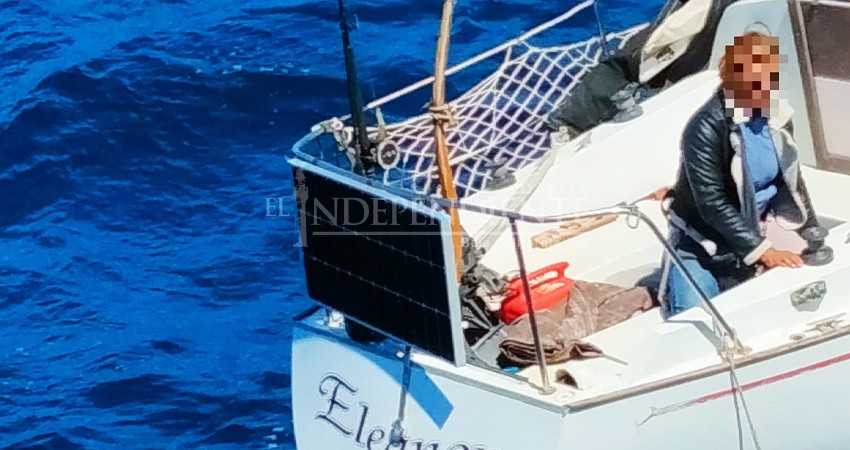 Por fallas mecánicas en embarcación, turistas quedan varados en Cabo San Lucas