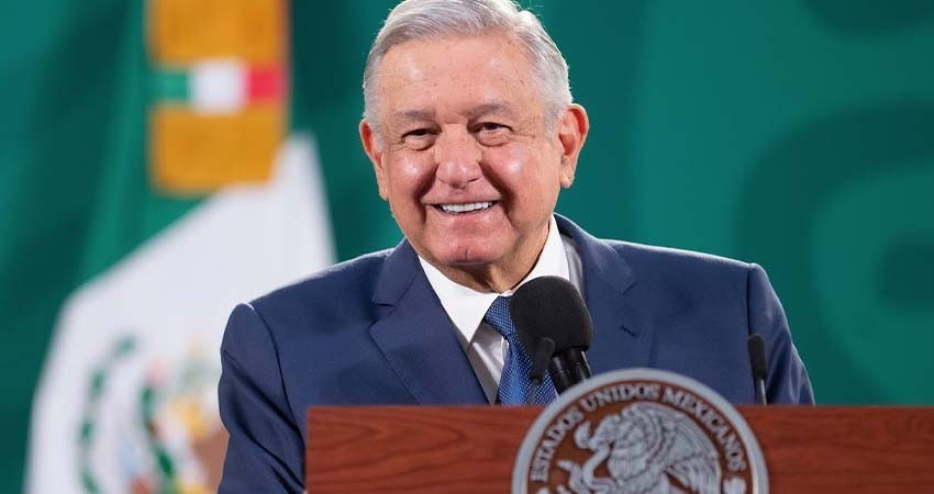 Aprobación de AMLO sube al 60 % a un mes de las elecciones