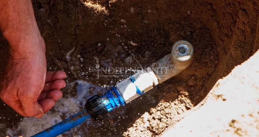 Continúan investigaciones por tomas clandestinas de agua en La Paz