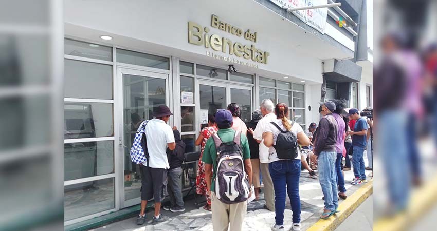 Beneficiarios de pensiones del Bienestar votaron por que siga la 4T Beneficiarios de pensiones del Bienestar votaron por que siga la 4T