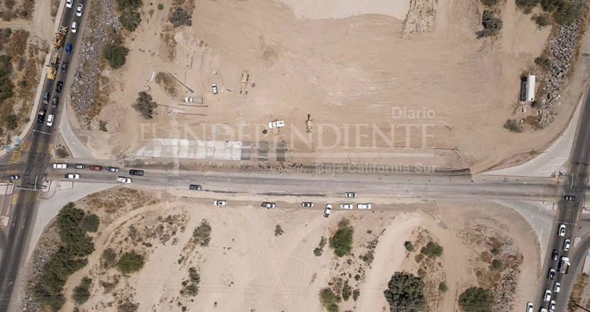 Supervisa Castro Cosío avances en las obras de infraestructura vial en La Paz