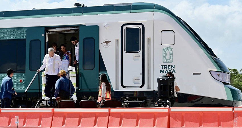 Agradecen a López Obrador por ‘grandes obras’ en su sexenio; Tren Maya quedaría terminado en septiembre