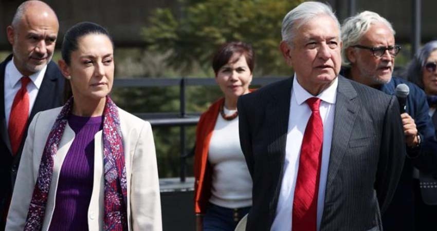 El 56% de los mexicanos cree que AMLO influirá en el Gobierno de Sheinbaum: encuesta