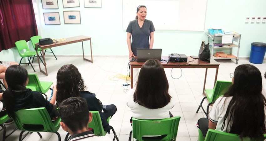 Imparte Secretaría de Salud pláticas sobre el consumo de sustancias adictivas Imparte Secretaría de Salud pláticas sobre el consumo de sustancias adictivas