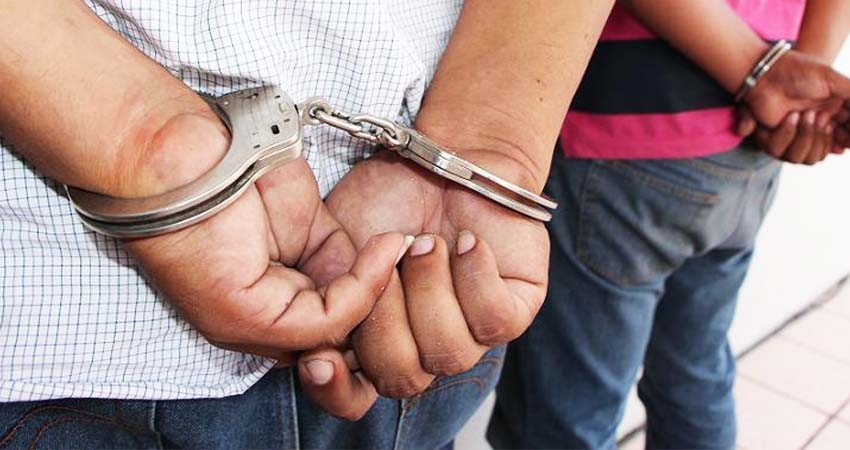 Policía Estatal Preventiva detuvo a dos personas por diversos delitos Policía Estatal Preventiva detuvo a dos personas por diversos delitos
