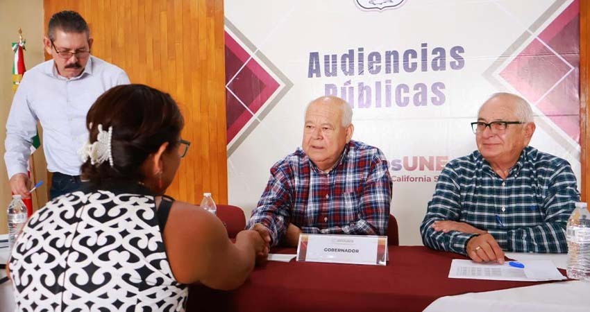 Retoma el gobernador Castro Cosío las audiencias públicas en La Paz Retoma el gobernador Castro Cosío las audiencias públicas en La Paz