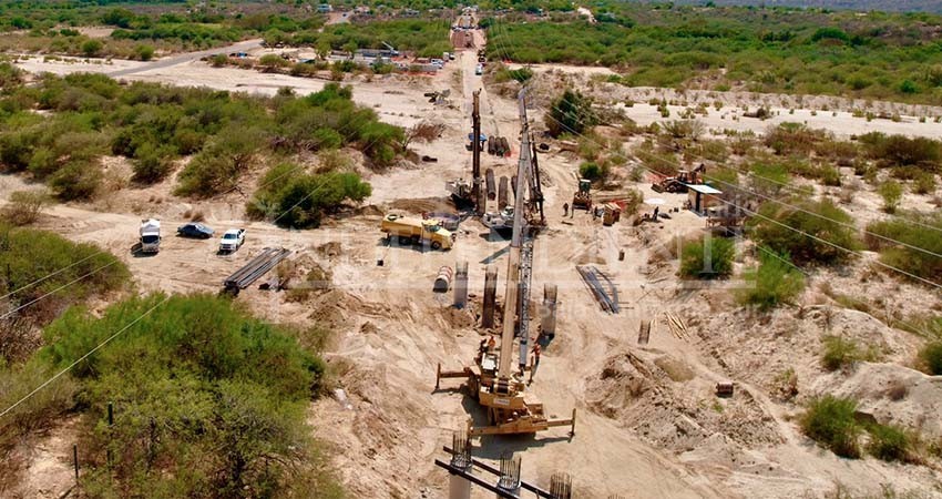 Supervisa gobernador obra del puente santa cruz en Los Cabos