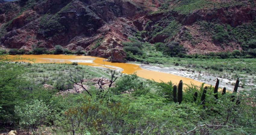 AMLO reitera que no habrá carpetazo, sí remediación, en derrame del Río Sonora