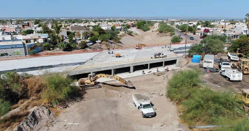 Construcción del puente Colosio registra un 95% de avance Construcción del puente Colosio registra un 95% de avance