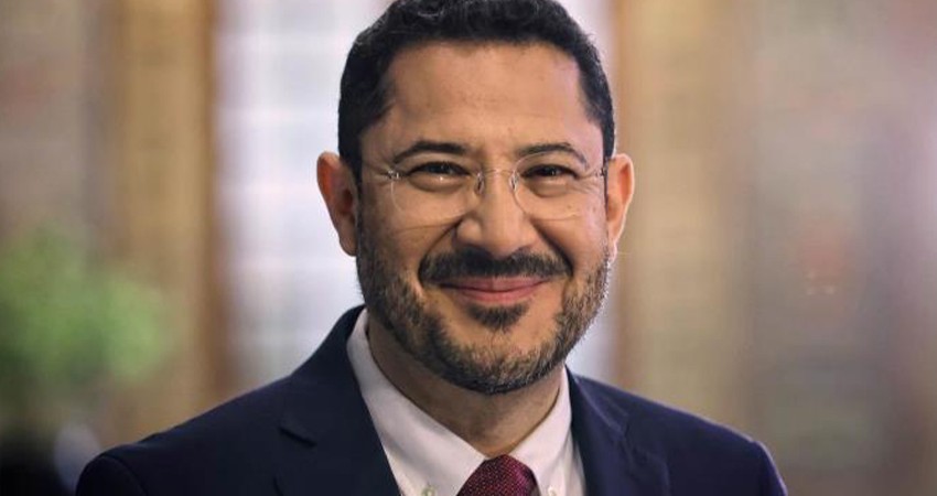 Sheinbaum anuncia a Martí Batres como próximo director general del ISSSTE