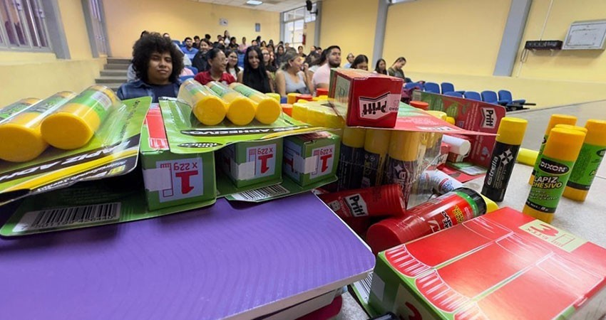 Anuncia UABCS el próximo cierre de su campaña de donación de útiles escolares