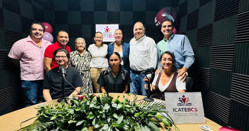Pone en marcha ICATEBCS su nueva cabina de locución Pone en marcha ICATEBCS su nueva cabina de locución
