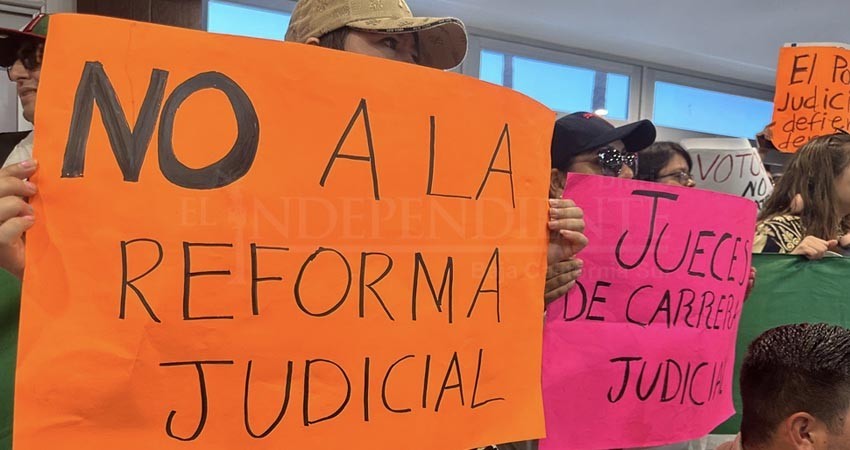 Opositores a la reforma judicial toman el Congreso BCS
