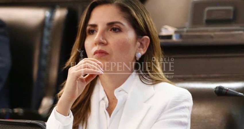 “Yunes vendió su voto por inmunidad para él y su familia”, acusa Susana Zatarain “Yunes vendió su voto por inmunidad para él y su familia”, acusa Susana Zatarain