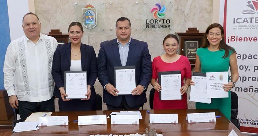 La capacitación de servidores públicos fortalece la función gubernamental: Saúl González La capacitación de servidores públicos fortalece la función gubernamental: Saúl González