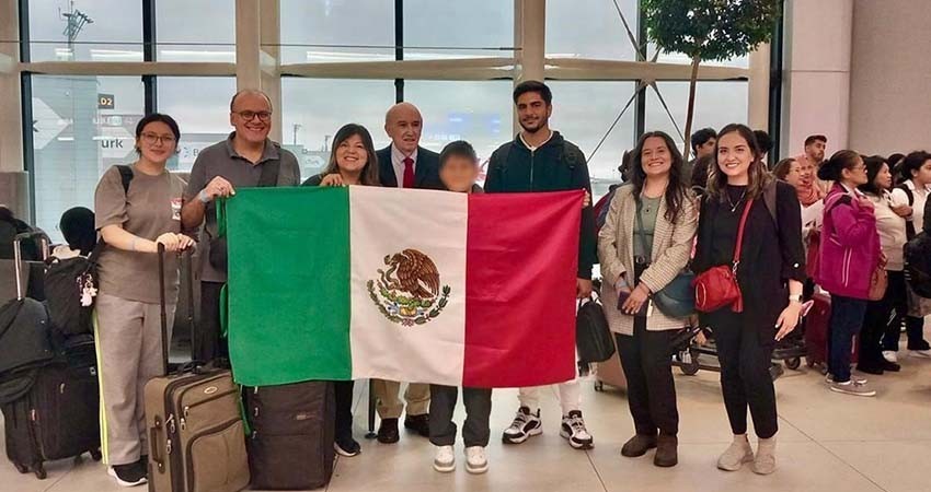 Salen 6 mexicanos de Líbano; SRE agradece apoyo a Canadá y Australia Salen 6 mexicanos de Líbano; SRE agradece apoyo a Canadá y Australia