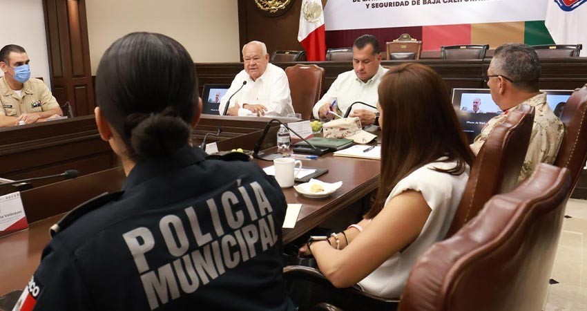 Preside el gobernador Castro Cosío sesión de la mesa interregional de seguridad de BCS Preside el gobernador Castro Cosío sesión de la mesa interregional de seguridad de BCS