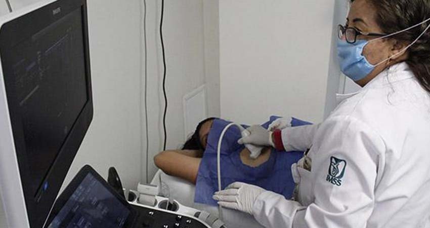 IMSS afirma que atiende entre 12 a 13 mil pacientes con cáncer de mama