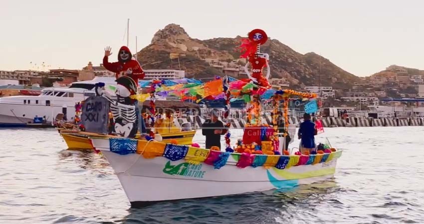 "Altares en el mar" tradición cultural en Los Cabos para celebrar a los Muertos "Altares en el mar" tradición cultural en Los Cabos para celebrar a los Muertos