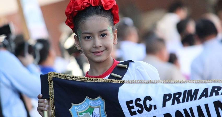 24 escuelas participarán en el desfile de la revolución