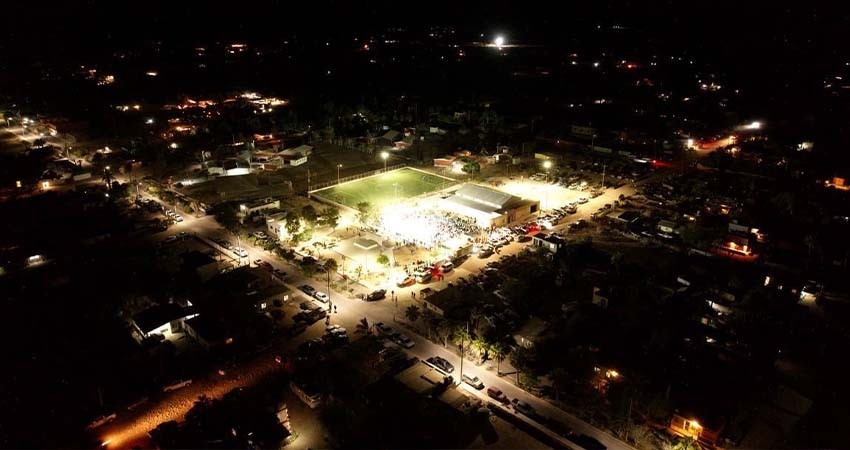 Entregan obras de electrificación en la comunidad de San Juanico