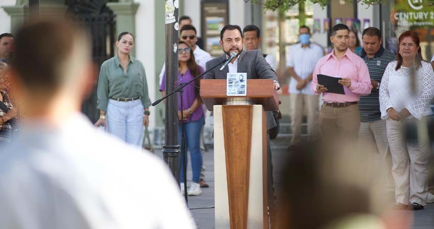 Anuncia el alcalde Christian Agúndez regulación en obro a tianguis de CSL Anuncia el alcalde Christian Agúndez regulación en obro a tianguis de CSL