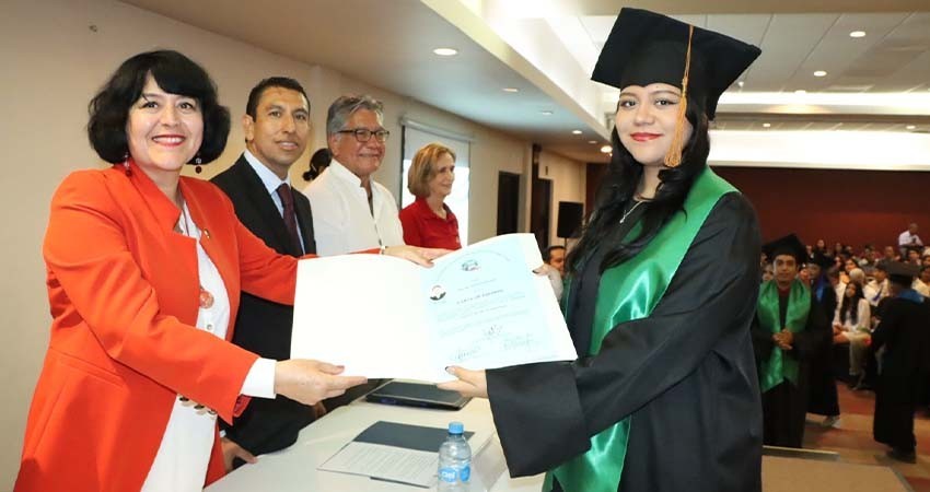 UABCS Los Cabos egresa 178 estudiantes de diferentes carreras UABCS Los Cabos egresa 178 estudiantes de diferentes carreras