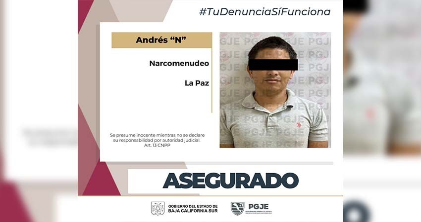 Detiene a posible narcomenudista con metanfetamina, cocaína y marihuana en La Paz Detiene a posible narcomenudista con metanfetamina, cocaína y marihuana en La Paz