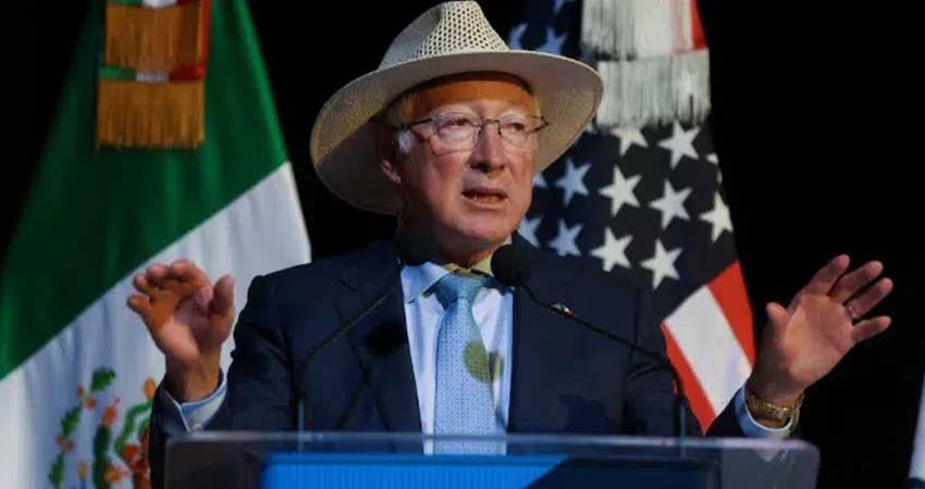 Ken Salazar destaca intercambio educativo entre Estados Unidos y México