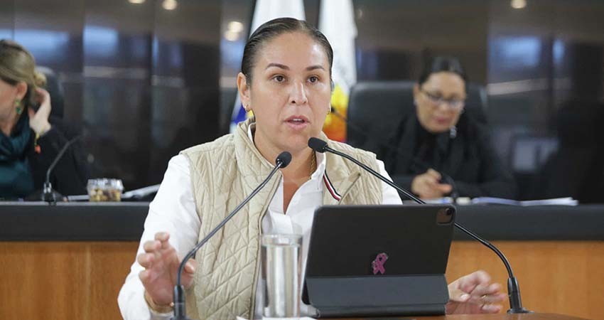 Proponen declarar el 13 de noviembre de cada año día estatal en contra de la violencia a personas no binarias Proponen declarar el 13 de noviembre de cada año día estatal en contra de la violencia a personas no binarias