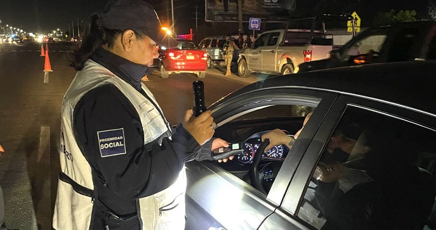 267 entrevistas se realizaron durante el operativo de alcoholimetría en La Paz