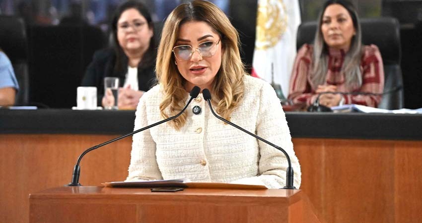 “Como diputada seguiré sirviendo a mi patria y a mi Estado apasionadamente hasta el final de la legislatura”: Karina Olivas Parra