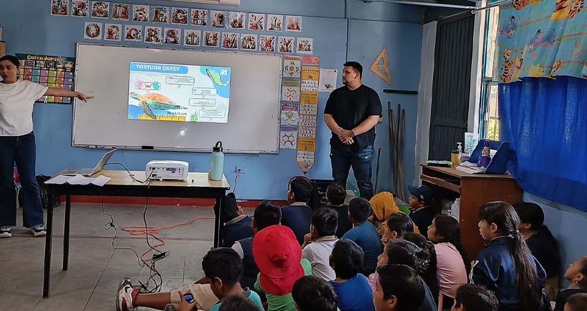 Pláticas de cultura turística benefician a más de 2,700 personas