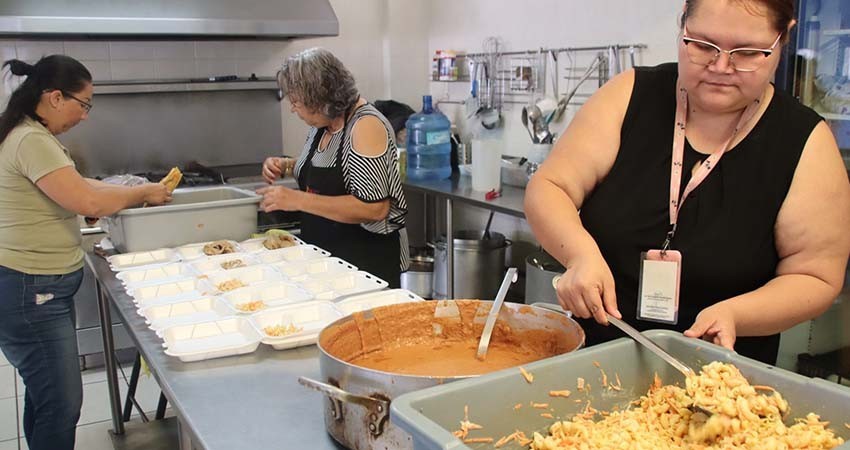 DIF La Paz beneficia a miles de personas con programas alimentarios