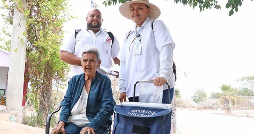 Brigadas estatales de vacunación recorren colonias de Los Cabos y La Paz para aplicar biológicos Brigadas estatales de vacunación recorren colonias de Los Cabos y La Paz para aplicar biológicos