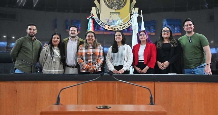 Recibe el Congreso de BCS a jóvenes migrantes para realizar una agenda de trabajo Recibe el Congreso de BCS a jóvenes migrantes para realizar una agenda de trabajo